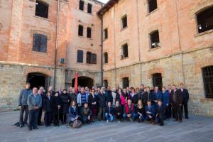 Trst in spomeniki padlim v Postojni