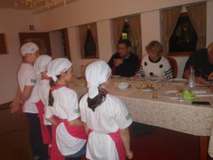 Petošolci OŠ Prestranek posneli film »Buh vm žjgni« in se na regijskem tekmovanju šol osrednje Slovenije uvrstili v finale