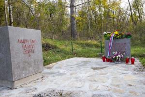 Obisk obeležij v krajevni skupnosti POSTOJNA pred Dnevom spomina na mrtve