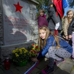 Obisk obeležij v krajevni skupnosti POSTOJNA pred Dnevom spomina na mrtve