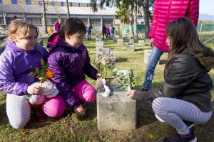 Obisk obeležij v krajevni skupnosti POSTOJNA pred Dnevom spomina na mrtve