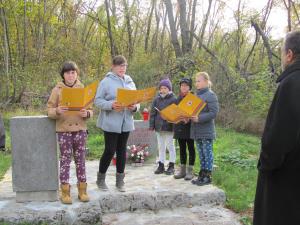 Obisk obeležij v krajevni skupnosti POSTOJNA pred Dnevom spomina na mrtve