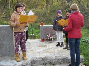 Obisk obeležij v krajevni skupnosti POSTOJNA pred Dnevom spomina na mrtve