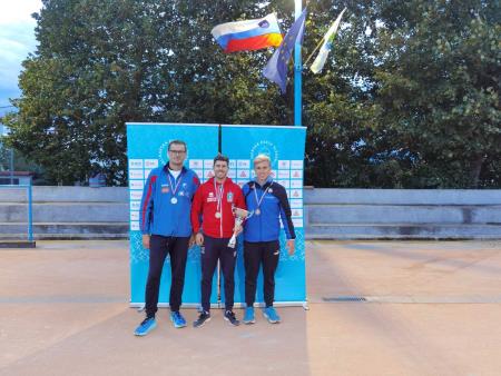 IMG-3fedecb2e18fbafafaa6027713ded1cf-V