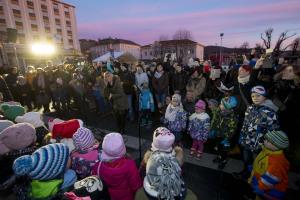 72F49FF0-CB07-4366-989B-6185ACA668DB