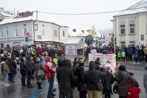 B86C0954-7969-4F5C-816B-86D9A9FF0B90